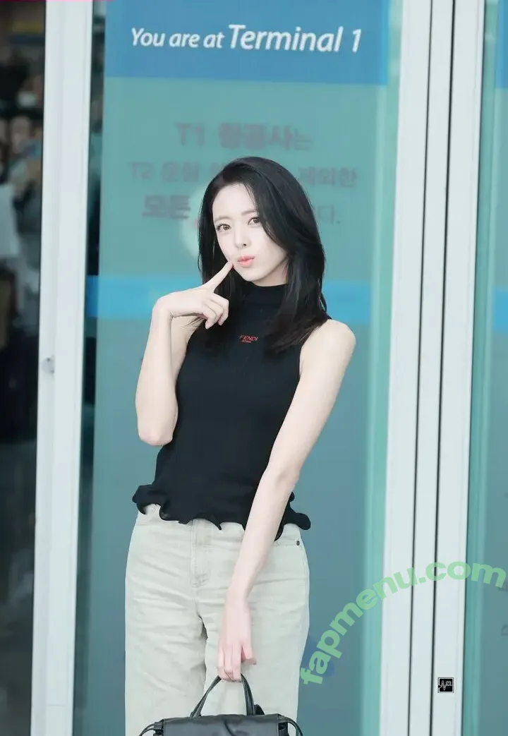 itzy.all.in.us nude photo #0928 (Shin Yu Na / Yuna ITZY / 유나)