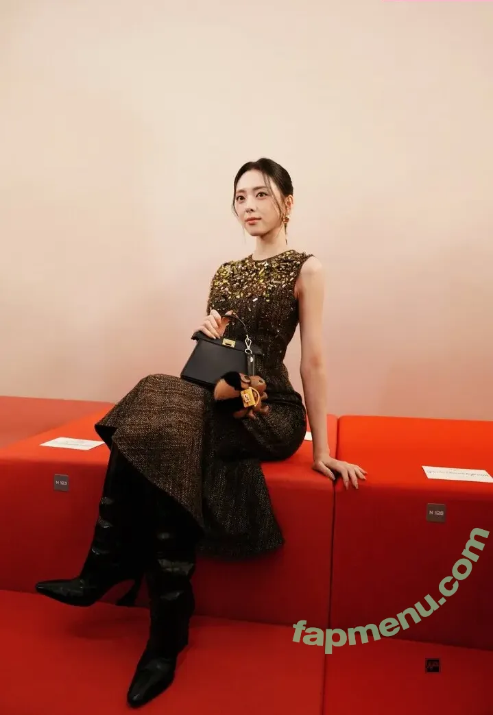 itzy.all.in.us nude photo #0940 (Shin Yu Na / Yuna ITZY / 유나)