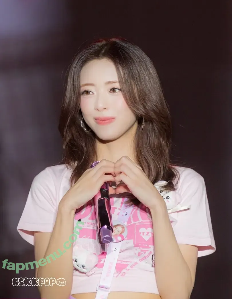 itzy.all.in.us nude photo #0994 (Shin Yu Na / Yuna ITZY / 유나)