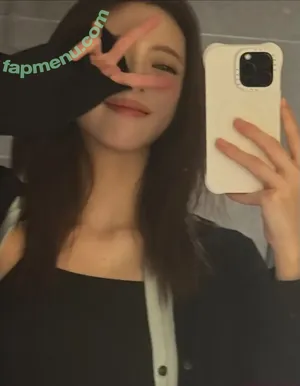 itzy.all.in.us / Shin Yu Na / Yuna ITZY / 유나 nude photo #1000