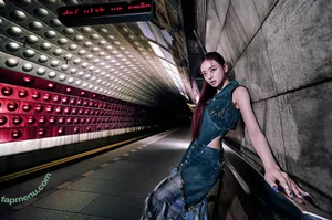 itzy.all.in.us / Shin Yu Na / Yuna ITZY / 유나 nude photo #1035