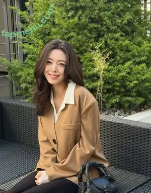 itzy.all.in.us / Shin Yu Na / Yuna ITZY / 유나 nude photo #1044