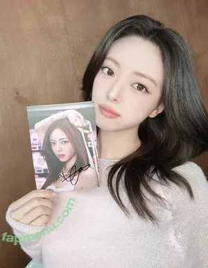 itzy.all.in.us / Shin Yu Na / Yuna ITZY / 유나 nude photo #1047