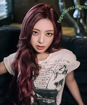 itzy.all.in.us / Shin Yu Na / Yuna ITZY / 유나 nude photo #1070