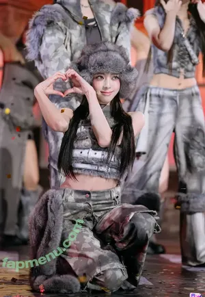 itzy.all.in.us / Shin Yu Na / Yuna ITZY / 유나 nude photo #1124