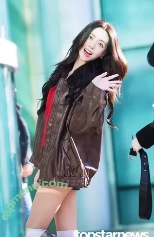 itzy.all.in.us / Shin Yu Na / Yuna ITZY / 유나 nude photo #1130