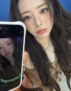 itzy.all.in.us / Shin Yu Na / Yuna ITZY / 유나 nude photo #1137