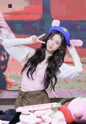itzy.all.in.us / Shin Yu Na / Yuna ITZY / 유나 nude photo #1210