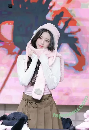 itzy.all.in.us / Shin Yu Na / Yuna ITZY / 유나 nude photo #1212