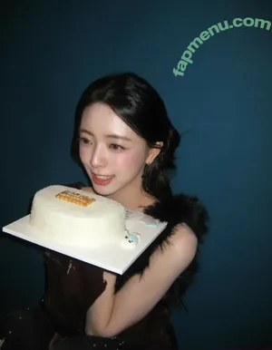 itzy.all.in.us / Shin Yu Na / Yuna ITZY / 유나 nude photo #1236