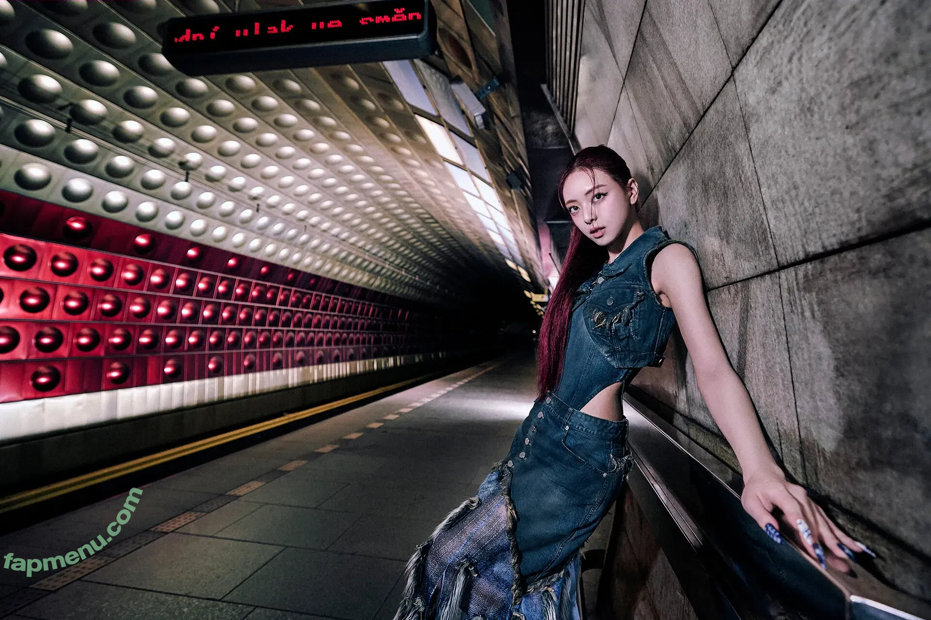 itzy.all.in.us nude photo #1035 (Shin Yu Na / Yuna ITZY / 유나)