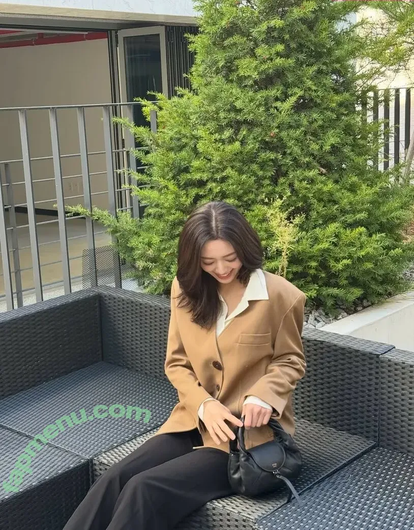 itzy.all.in.us nude photo #1045 (Shin Yu Na / Yuna ITZY / 유나)