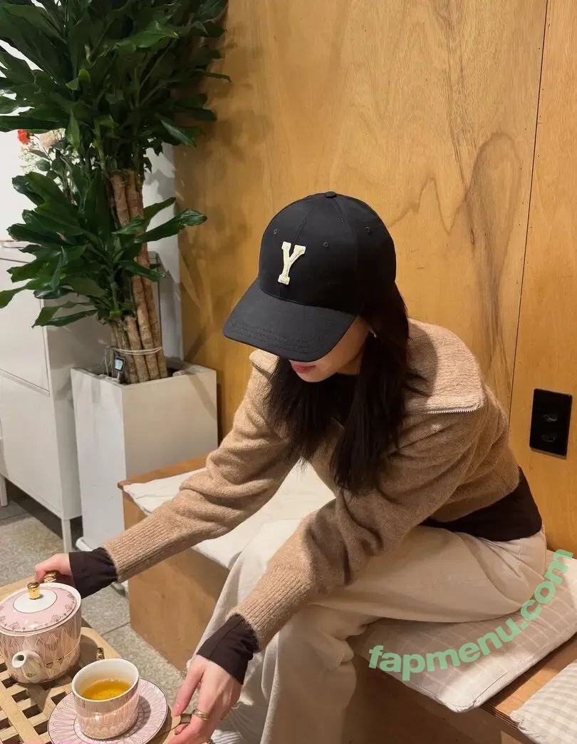 itzy.all.in.us nude photo #1049 (Shin Yu Na / Yuna ITZY / 유나)