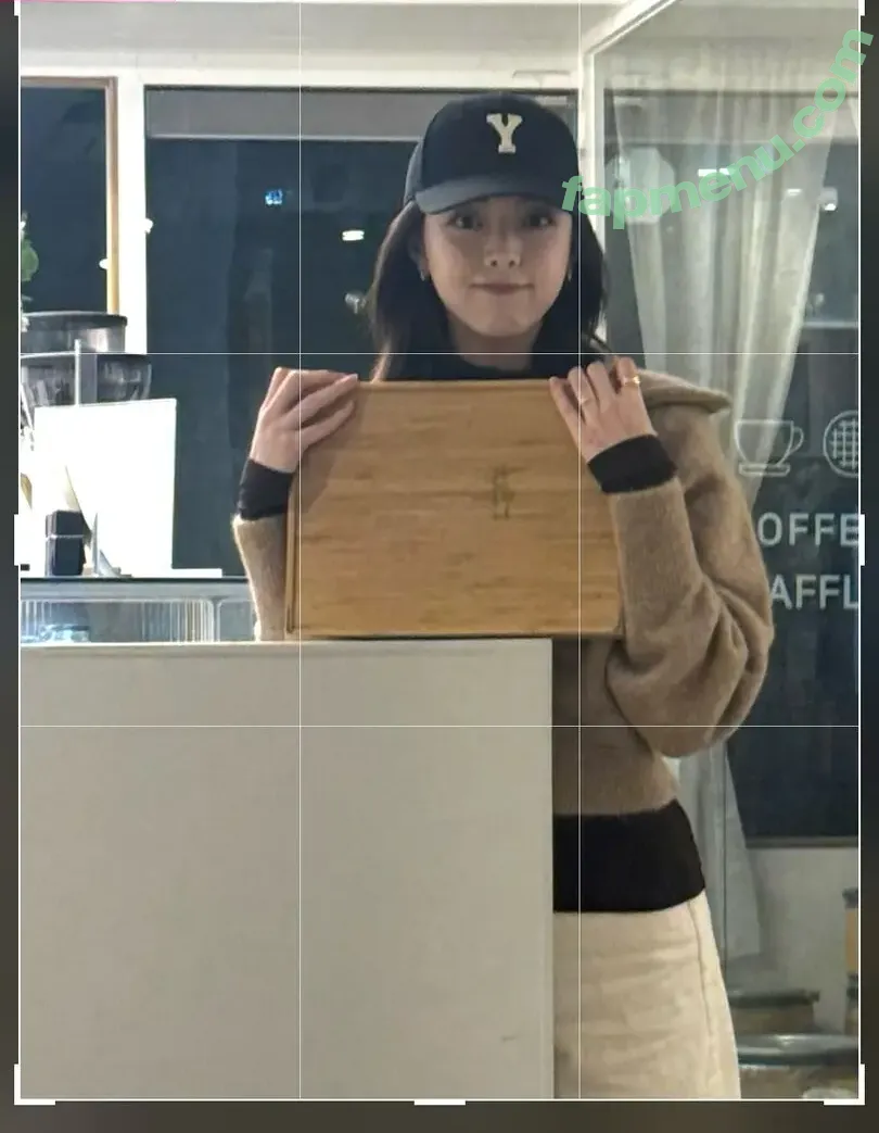 itzy.all.in.us nude photo #1054 (Shin Yu Na / Yuna ITZY / 유나)