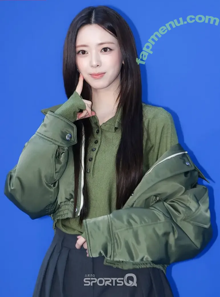 itzy.all.in.us nude photo #1063 (Shin Yu Na / Yuna ITZY / 유나)