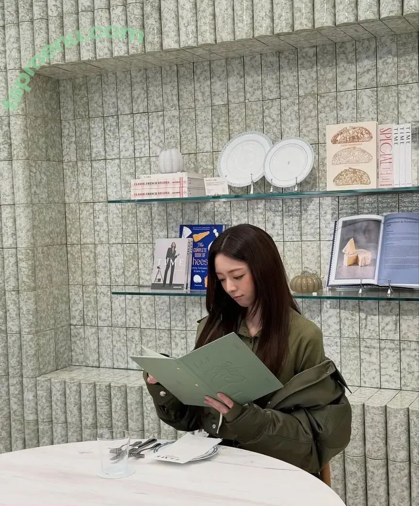 itzy.all.in.us nude photo #1080 (Shin Yu Na / Yuna ITZY / 유나)