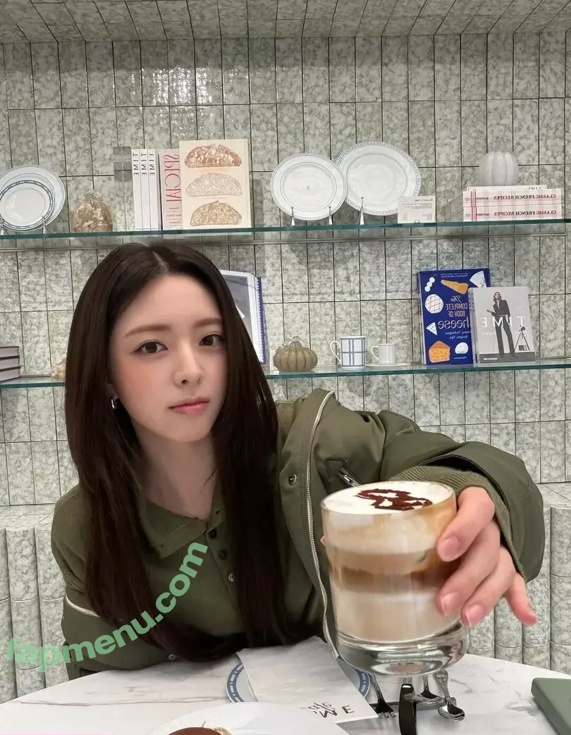 itzy.all.in.us nude photo #1087 (Shin Yu Na / Yuna ITZY / 유나)