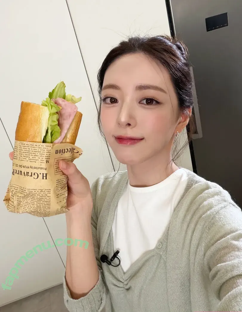 itzy.all.in.us nude photo #1111 (Shin Yu Na / Yuna ITZY / 유나)