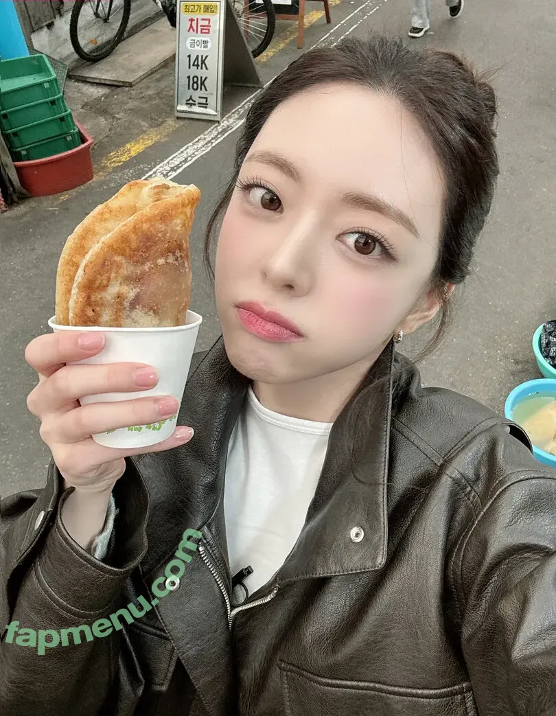 itzy.all.in.us nude photo #1113 (Shin Yu Na / Yuna ITZY / 유나)