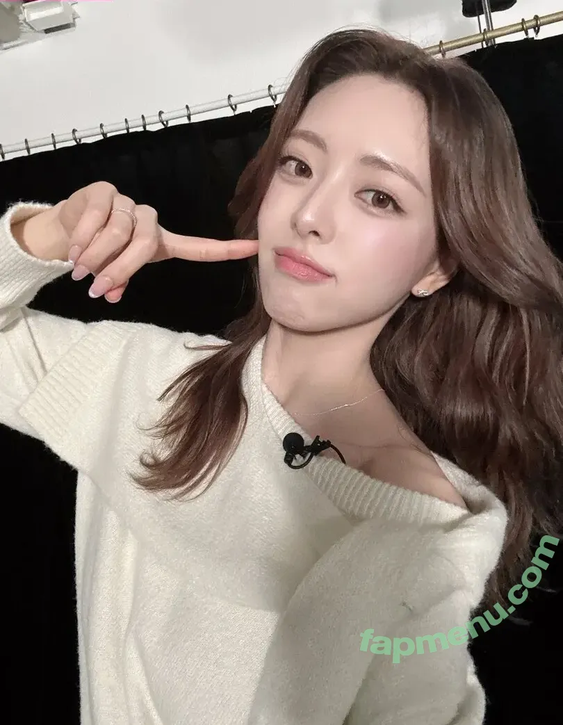 itzy.all.in.us nude photo #1115 (Shin Yu Na / Yuna ITZY / 유나)