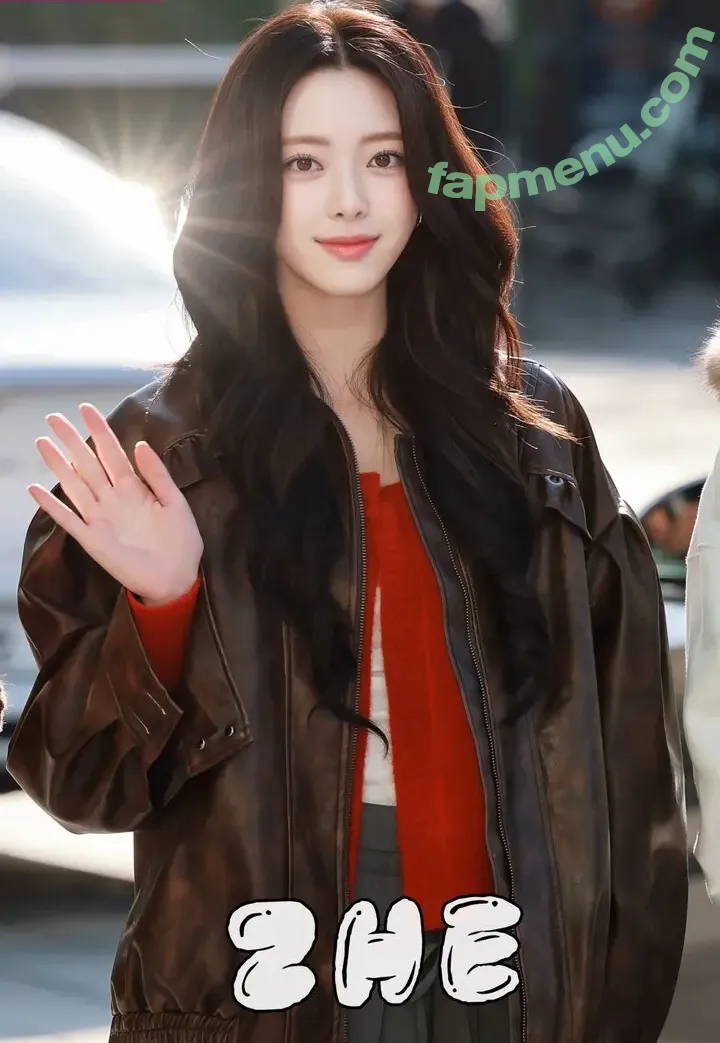 itzy.all.in.us nude photo #1134 (Shin Yu Na / Yuna ITZY / 유나)