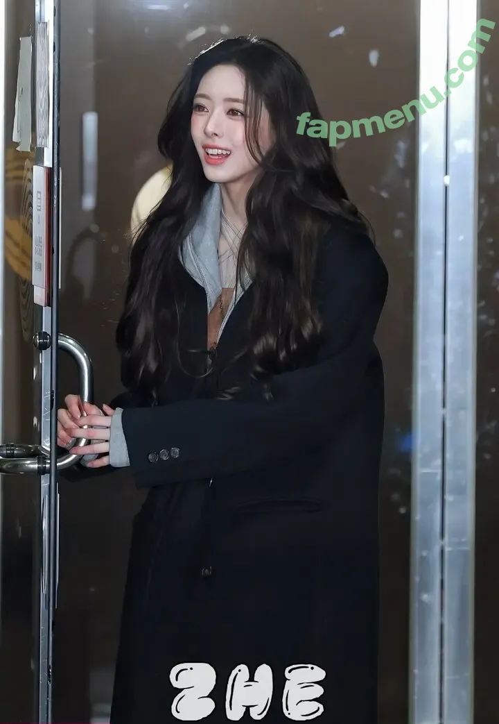 itzy.all.in.us nude photo #1141 (Shin Yu Na / Yuna ITZY / 유나)