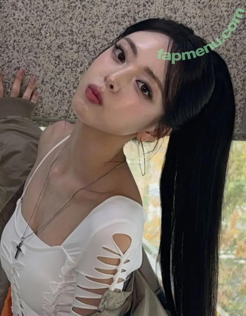 itzy.all.in.us nude photo #1154 (Shin Yu Na / Yuna ITZY / 유나)