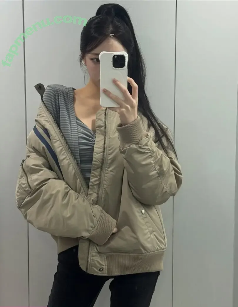 itzy.all.in.us nude photo #1157 (Shin Yu Na / Yuna ITZY / 유나)