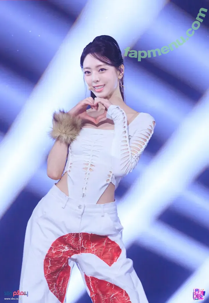 itzy.all.in.us nude photo #1167 (Shin Yu Na / Yuna ITZY / 유나)