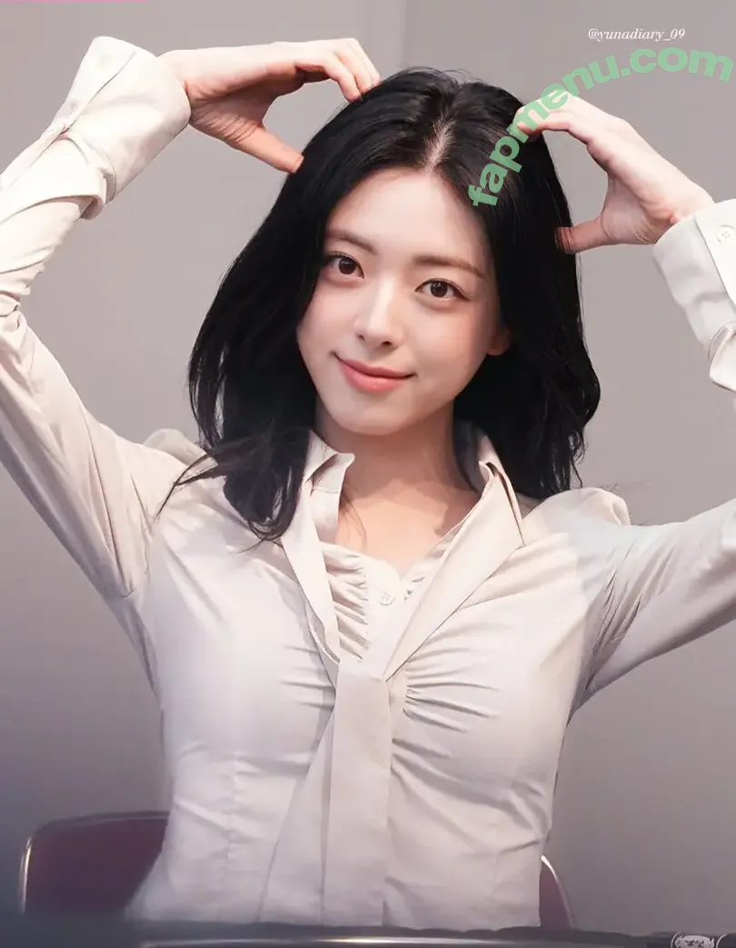 itzy.all.in.us nude photo #1194 (Shin Yu Na / Yuna ITZY / 유나)