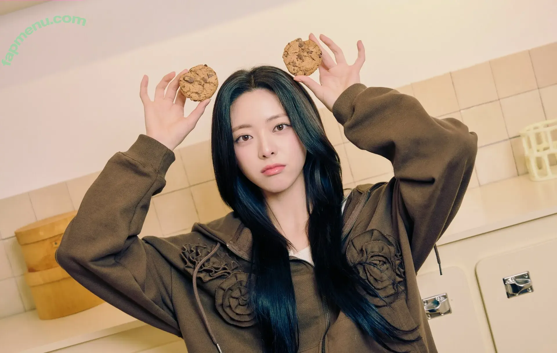 itzy.all.in.us nude photo #1196 (Shin Yu Na / Yuna ITZY / 유나)