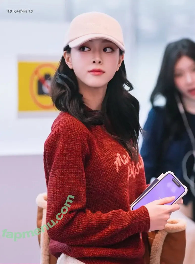 itzy.all.in.us nude photo #1204 (Shin Yu Na / Yuna ITZY / 유나)