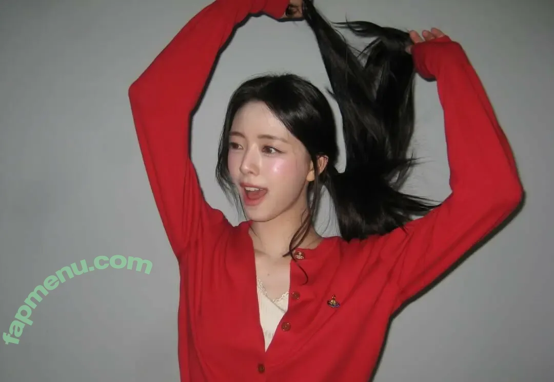 itzy.all.in.us nude photo #1232 (Shin Yu Na / Yuna ITZY / 유나)