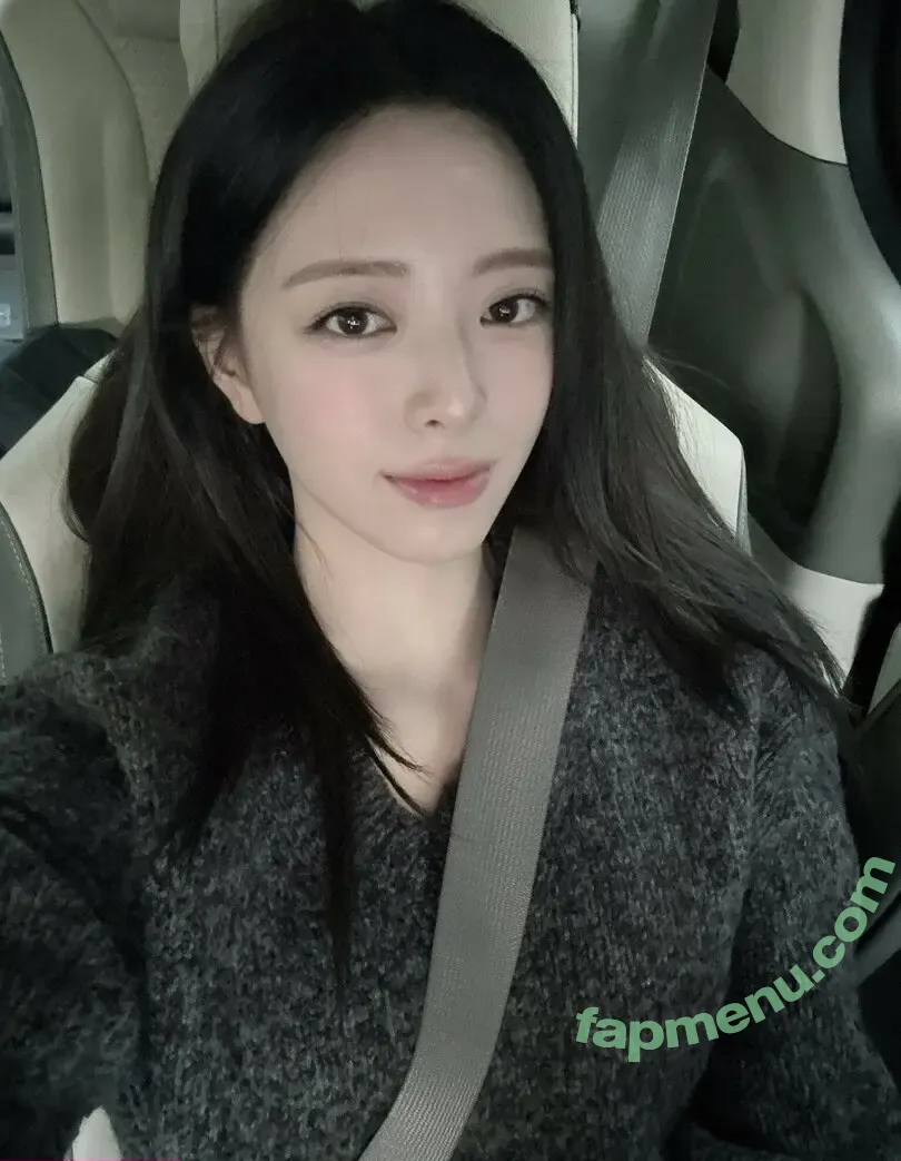 itzy.all.in.us nude photo #1255 (Shin Yu Na / Yuna ITZY / 유나)