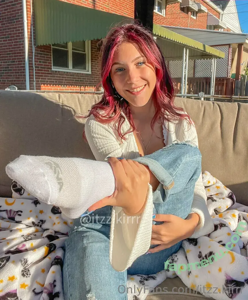 Itzz_kirrr nude photo #0013 (Itzz_kirrr)