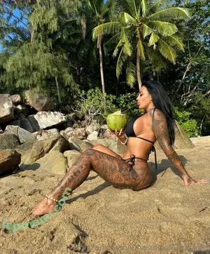 iuhasalexandra_free / iuhasalexandraaa nude photo #0018