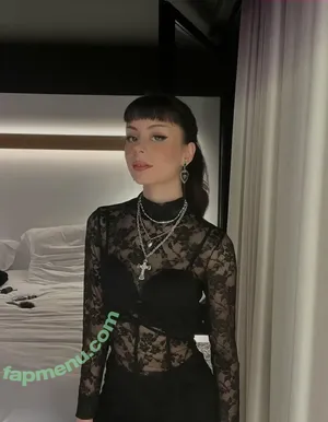 iunanovaa / ivannavega nude photo #0027