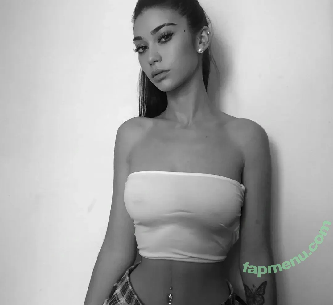 Ivana Aguero nude photo #0005 (Ivana Aguero)