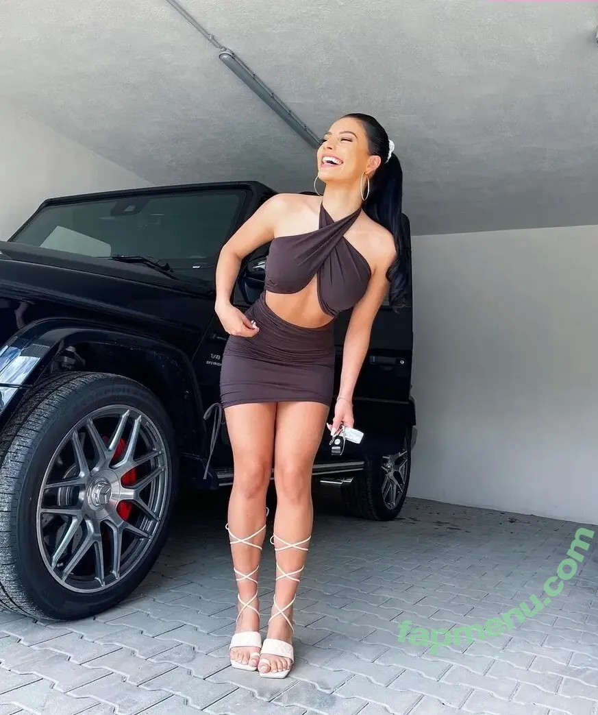 Ivana Santacruz nude photo #0019 (Ivana.santacruz)