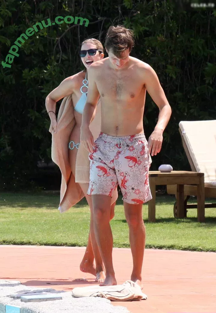 Ivanka Trump nude photo #0472 (IvankaTrump)