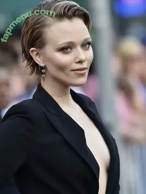 Ivanna Sakhno / actress / ivannasakhno nude photo #0077