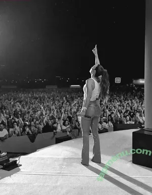 Ivete Sangalo / iammagicboy / ivetesangalo nude photo #0069