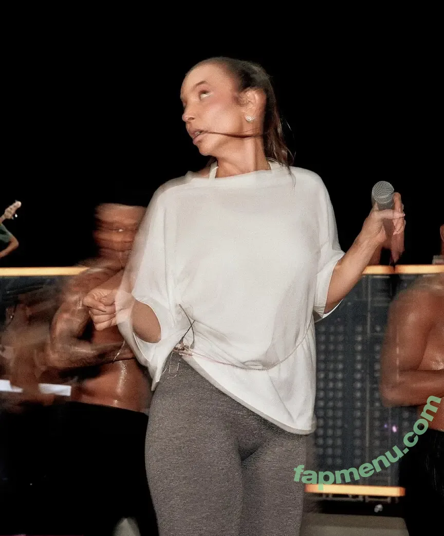 Ivete Sangalo nude photo #0055 (iammagicboy / ivetesangalo)