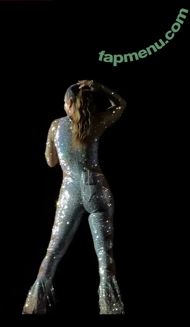 Ivete Sangalo nude photo #0063 (iammagicboy / ivetesangalo)