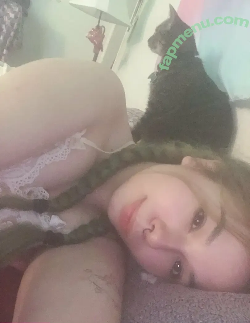 ivey.jade nude photo #0010 (ivey_baker17)