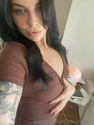 Ivy Lebelle / anyuser / itsivylebelle nude photo #0191