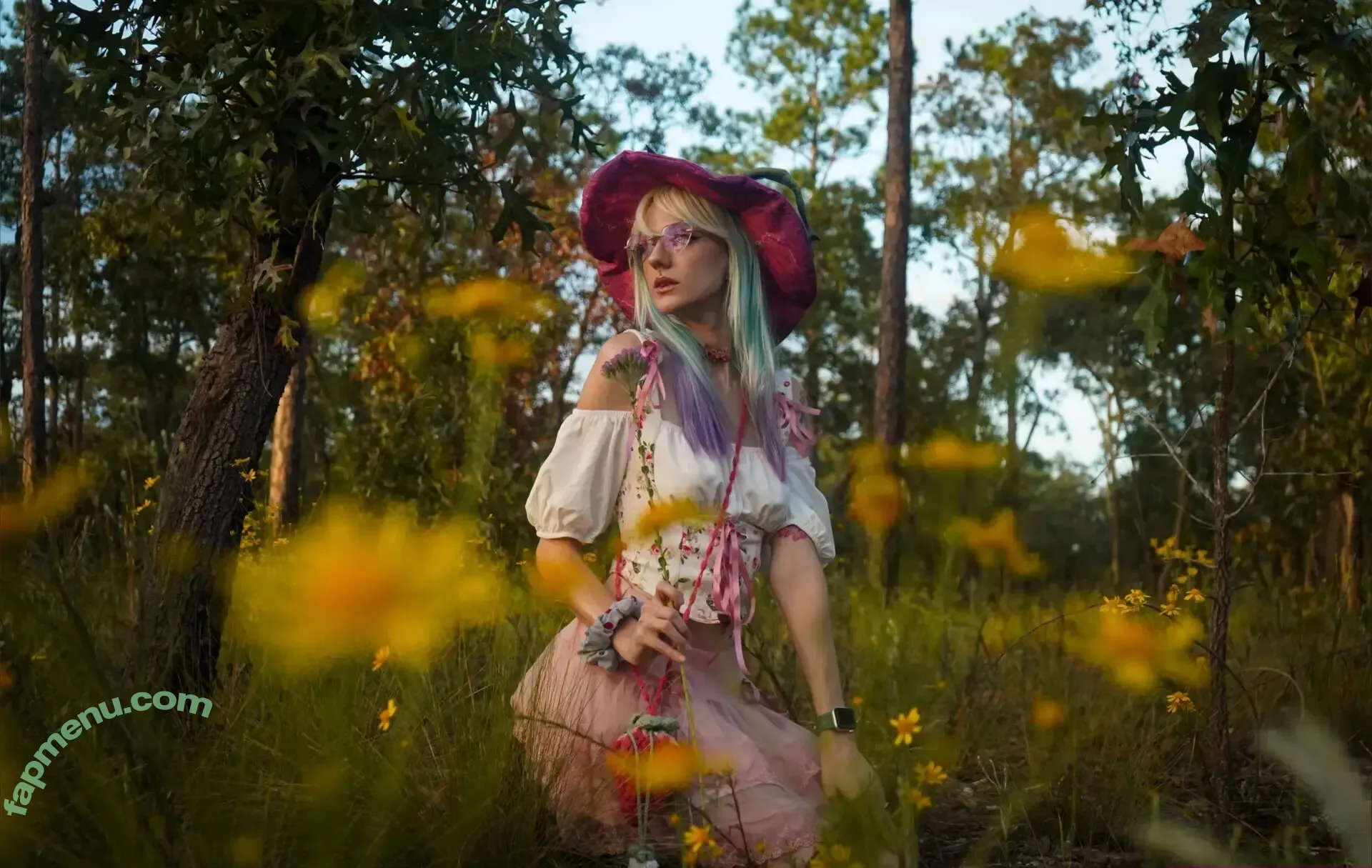 Ivy Luckey nude photo #0014 (Ivy_luckey)