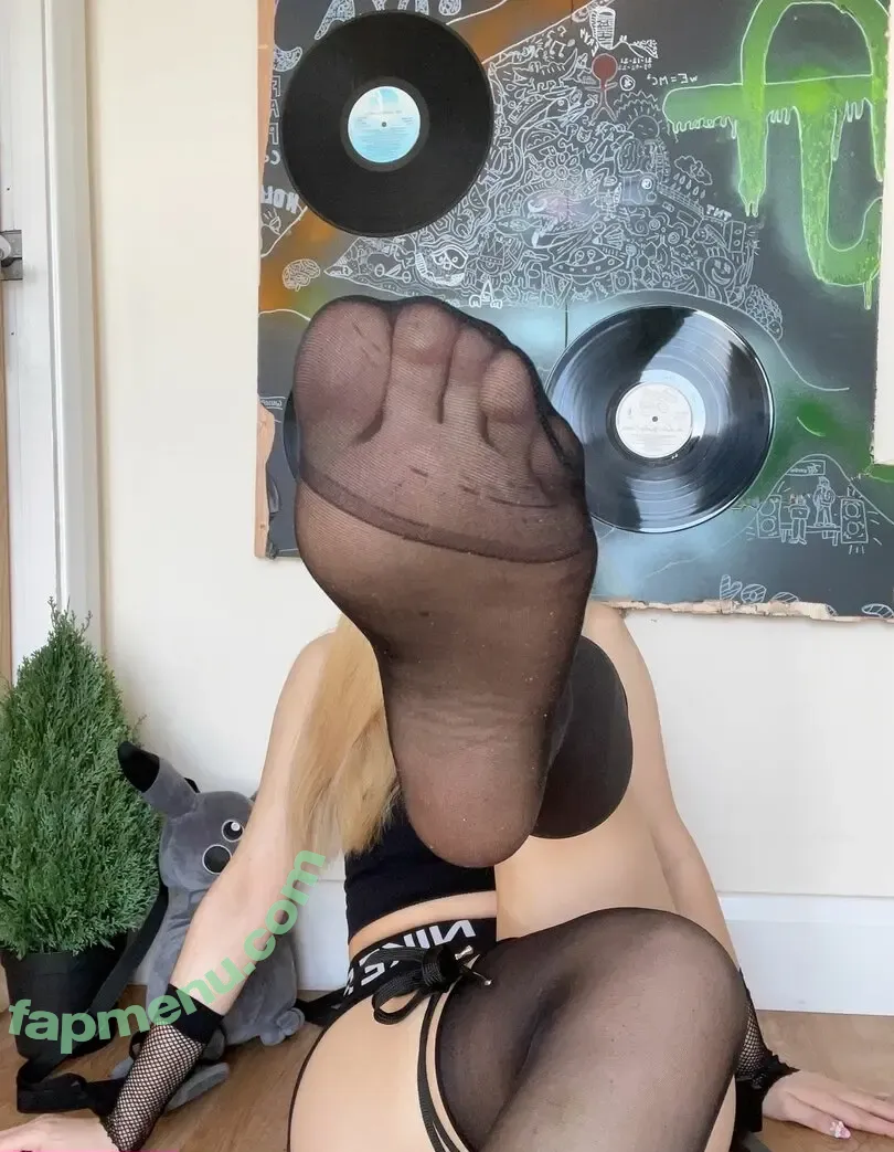 Ivy.owowo nude photo #0005 (ivyowowo)