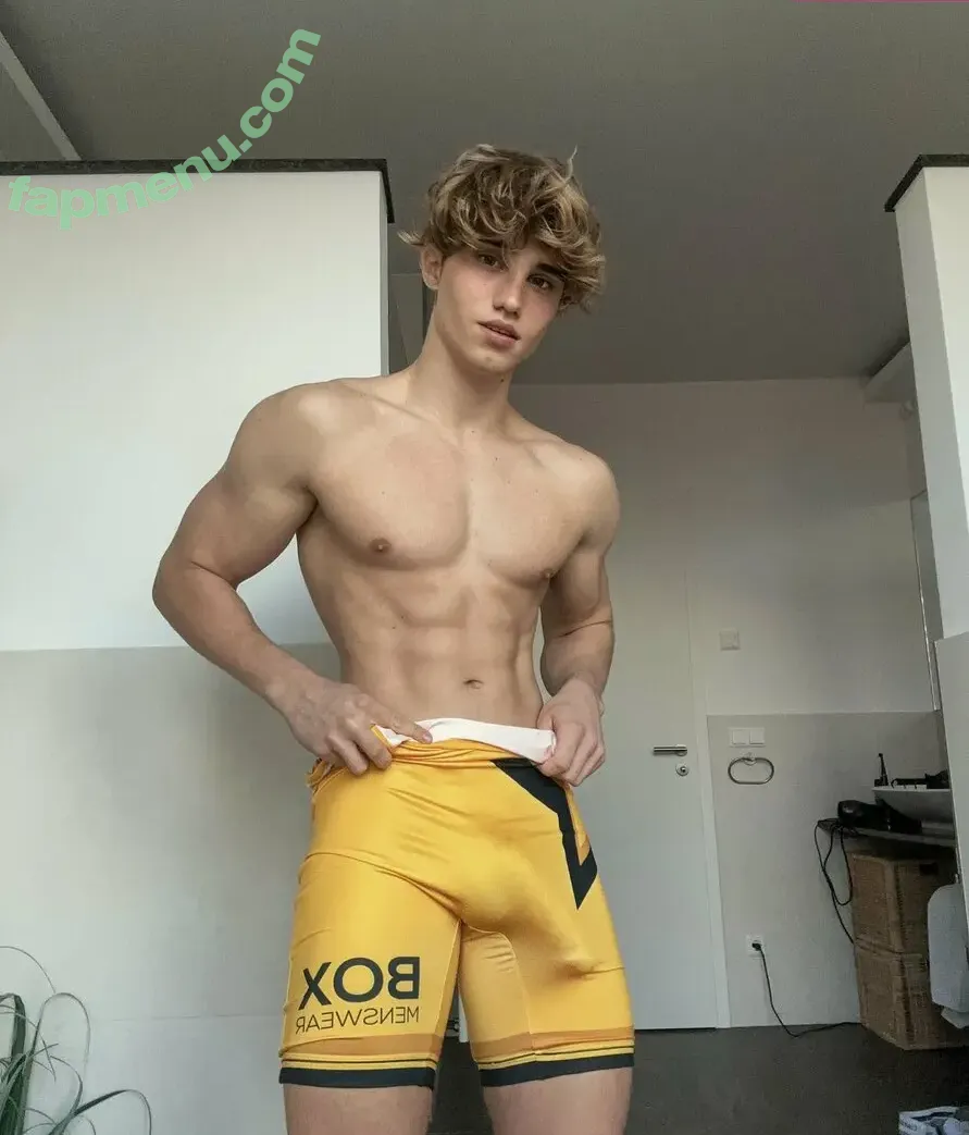 ivyball nude photo #0002 (ivyball)