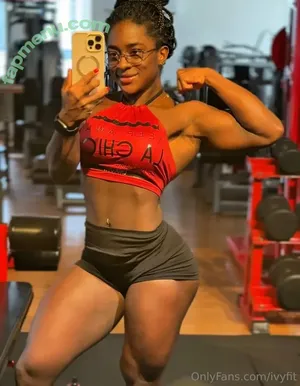ivyfit / AriiGalaxyy / ivonnefit / soychocofit nude photo #0005
